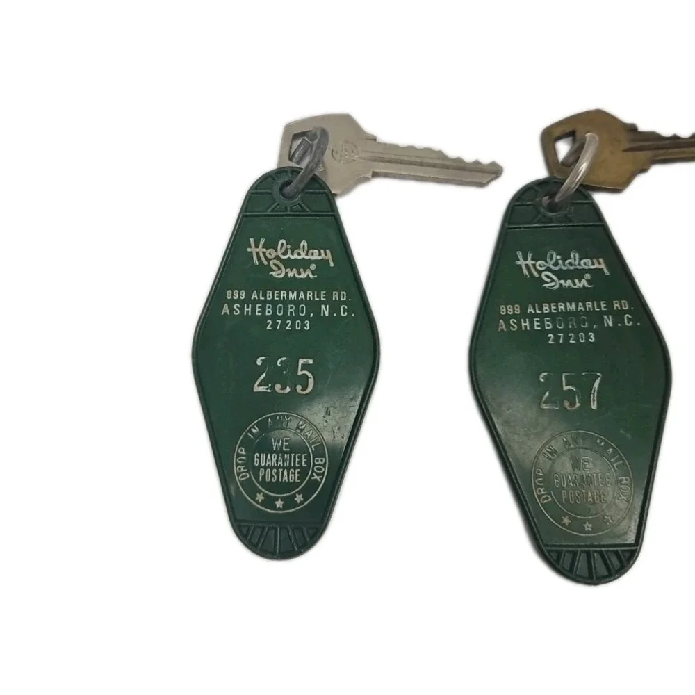 Vintage Hotel Motel Room Keys and Fob‎ Holiday Inn Asheboro NC 235 257 265